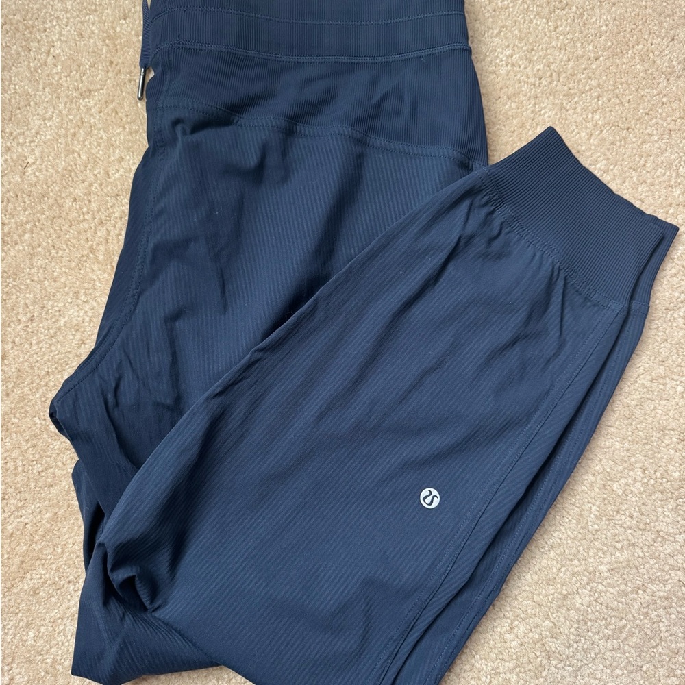 True navy lululemon dance, studio joggers, regular length